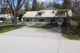 Detached House for Sale, 205 King Street S, Harriston, ON