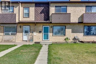 Freehold Townhouse for Sale, 5724 71 Street, Red Deer, AB