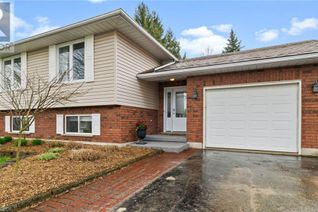 Detached House for Sale, 765 Princess Street, Mount Forest, ON