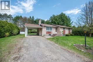 Detached House for Sale, 86 Pinewood Place, Laurentian Hills, ON