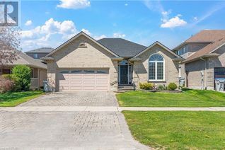 Detached House for Sale, 297 Thorn Drive, Strathroy, ON