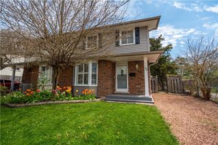 Semi-Detached House for Sale, 75 Dundonald Street, St. Catharines, ON