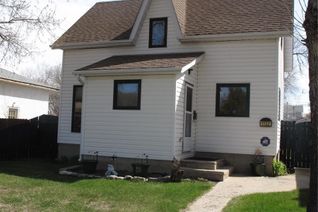Detached House for Sale, 1132 L Avenue S, Saskatoon, SK