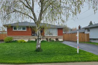 Detached House for Rent, 4 Hart Pl #Upper, Hamilton, ON