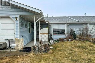 Freehold Townhouse for Sale, 5612 52 Street, Eckville, AB