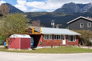 House for Sale, 801 13th Street, Golden, BC