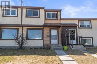 Freehold Townhouse for Sale, 125 Baile Close, Red Deer, AB