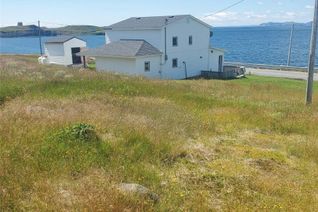 Detached House for Sale, 1 Main Road, English Harbour Trinity Bay, NL