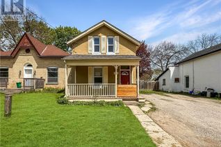 Detached House for Sale, 52 Ontario Street, Brantford, ON