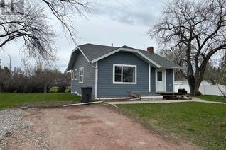 Property for Sale, 135 W 2 Avenue S, Magrath, AB