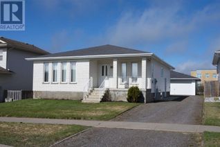 House for Sale, 255 Saxon Drive, Thunder Bay, ON