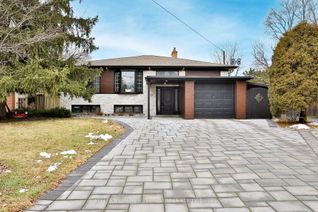 Detached House for Rent, 12 Firthway Crt #Main, Toronto, ON