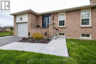 Detached House for Sale, 2 Regency Crescent, Whitby, ON