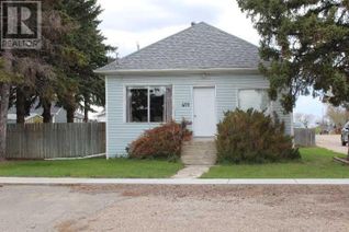 Detached House for Sale, 401 2 Street W, Bow Island, AB