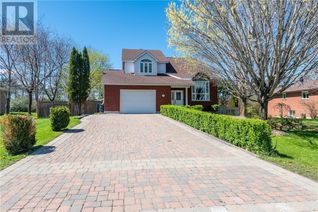 Detached House for Sale, 184 Pleasantview Drive, Pembroke, ON