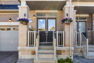 Freehold Townhouse for Sale, 98 Gower Dr, Aurora, ON