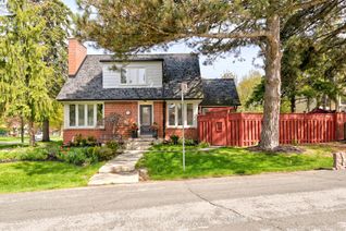 Detached House for Sale, 54 Robin Hood Rd, Toronto, ON