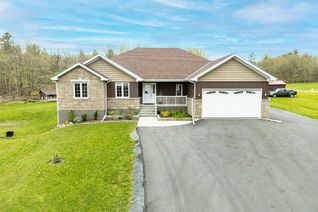 Detached House for Sale, 2082 Burnt Hills Rd, South Frontenac, ON