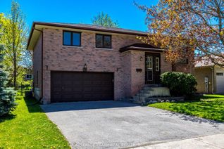 Detached House for Sale, 17 Madill Cres, Kawartha Lakes, ON