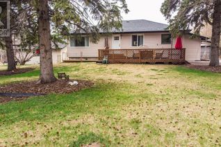 Bungalow for Sale, 30 College Park Close, Red Deer, AB