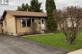 Detached House for Sale, 34 Deerwood Crescent, Yorkton, SK
