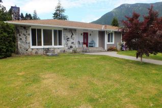House for Sale, 538 3rd Avenue, Hope, BC