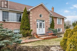 Detached House for Sale, 139 Bay Road, Lombardy, ON