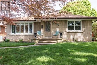 Detached House for Sale, 6902 Dell Avenue, Niagara Falls, ON