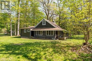 Log Home/Cabin for Sale, 910 Bernard Avenue, Ridgeway, ON