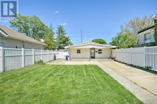 Bungalow for Sale, 1854 Moy, Windsor, ON