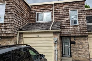 Condo Townhouse for Rent, 142 Thorny Vineway, Toronto, ON
