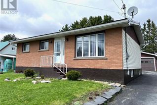 Detached House for Sale, 3 Rutland Avenue, Markstay-Warren, ON