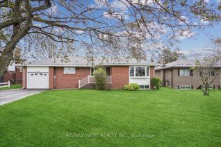Detached House for Sale, 8039 Yonge St, Innisfil, ON