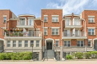 Townhouse for Sale, 37 Four Winds Dr E #18, Toronto, ON
