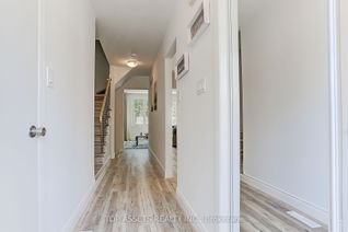 Townhouse for Rent, 19 Stonedale Plwy, Toronto, ON