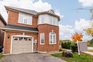 House for Sale, 10 Gristone Cres, Toronto, ON