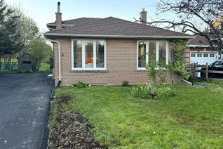 Detached House for Sale, 4 Aurora Heights Dr, Aurora, ON