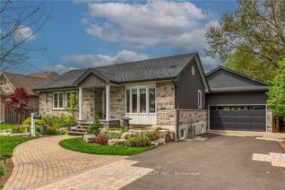 Detached House for Sale, 50 Kennedy Ave, Hamilton, ON
