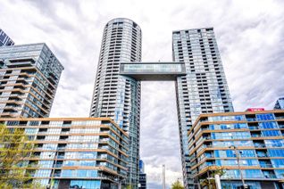 Apartment for Sale, 21 Iceboat Terr #733, Toronto, ON