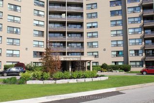 Condo Apartment for Sale, 451 The West Mall #920, Toronto, ON
