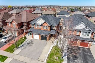 Semi-Detached House for Sale, 59 Eastway St, Brampton, ON