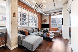 Condo for Sale, 10 Wellesley Pl #302, Toronto, ON