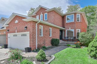 Property for Sale, 402 Carruthers Ave, Newmarket, ON