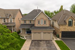 Detached House for Sale, 12 Strathroy Cres, Hamilton, ON