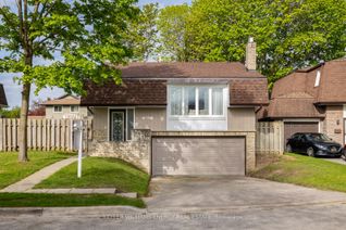 Detached House for Sale, 20 Harper Crt, Whitby, ON