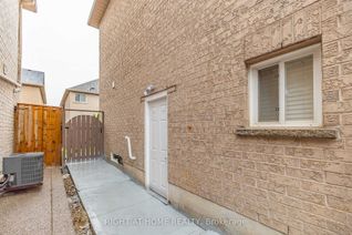Detached House for Rent, 99 Masters Green Cres #Bsmt, Brampton, ON