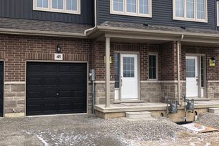 Freehold Townhouse for Rent, 41 Llyod Davies Way, Hamilton, ON