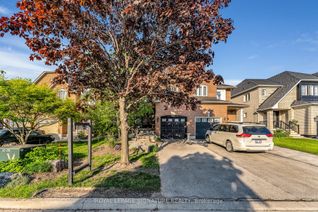 Semi-Detached House for Sale, 15 National Pine Dr, Vaughan, ON