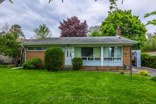 Detached House for Sale, 16 Farmcote Rd, Toronto, ON