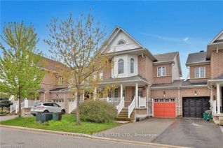 Freehold Townhouse for Sale, 19 Diana Way, Barrie, ON